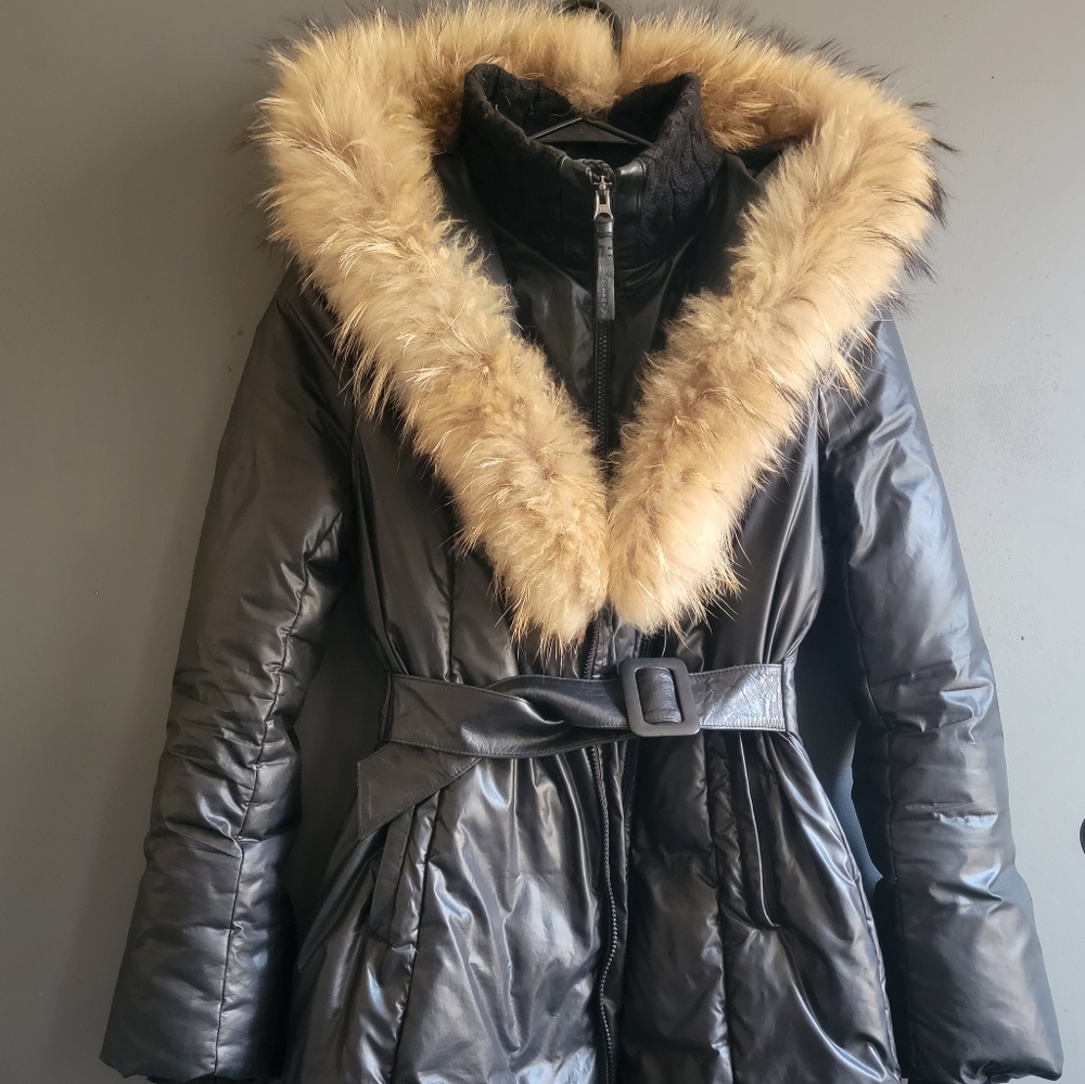 WOMENS Mackage down Adali leather trim natural fur hood coat sz small